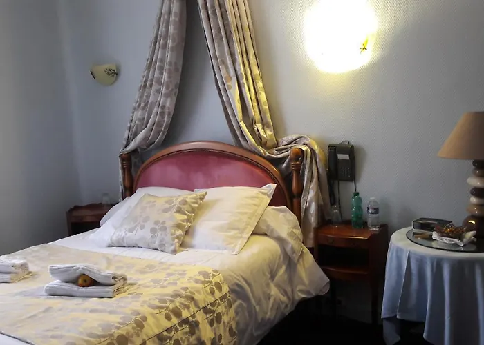 Logis Hôtel le Dauphin