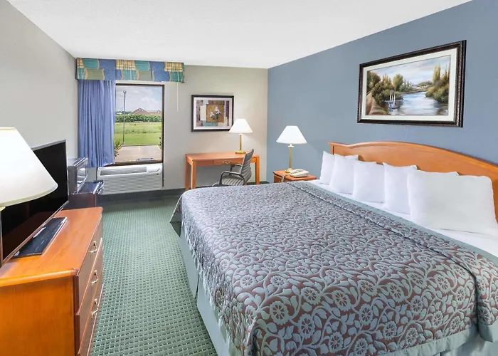 Days Inn By Wyndham Galliano La