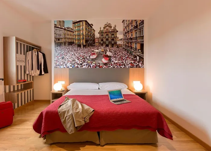 Iraipe Pamplona Hostal Auto Check-In