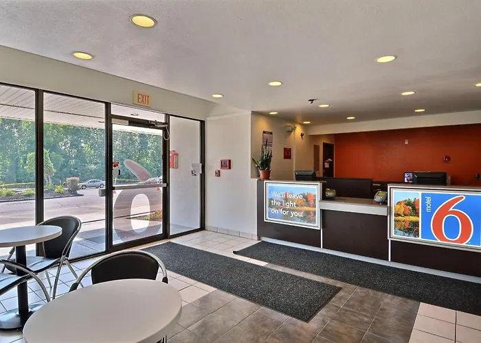 Motel 6-Danvers, Ma - Boston North