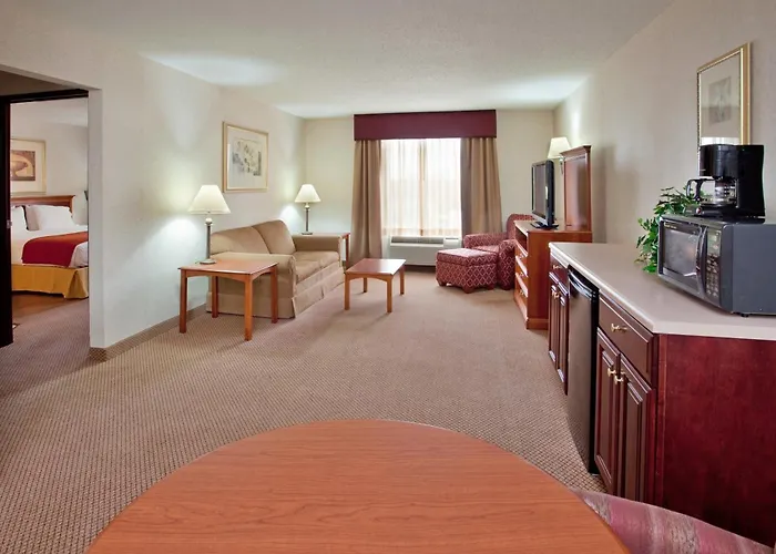Seasons Inn & Suites Highland