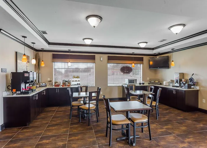 Atria Inn & Suites