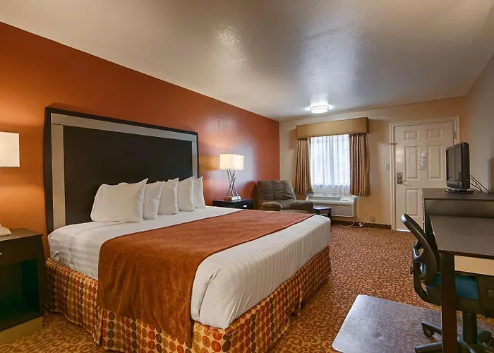 Surestay Hotel By Best Western Zapata