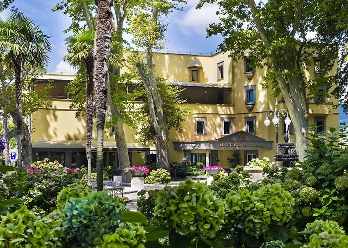 Hotel Royal