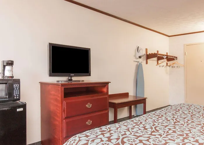 Schenectady Inn