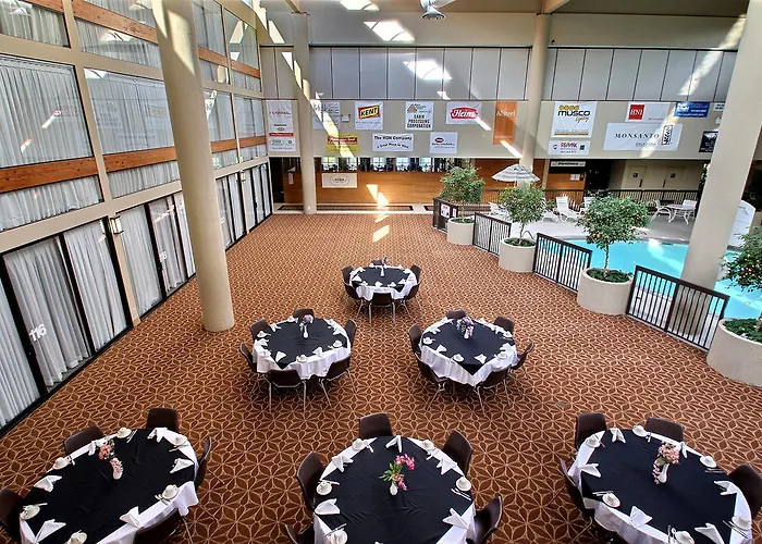 Hotel Muscatine