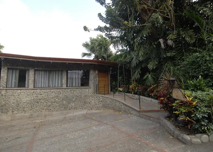 Costa Verde Inn