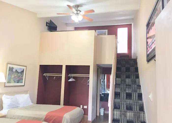 Red Carpet Inn North Chicago