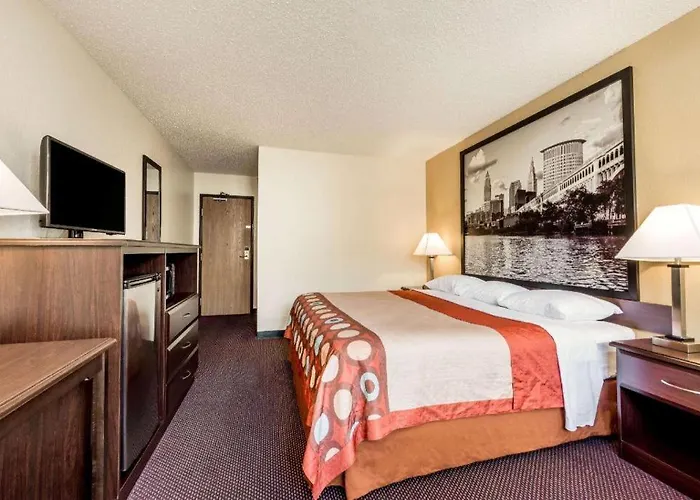 Super 8 By Wyndham Franklin/Middletown Area
