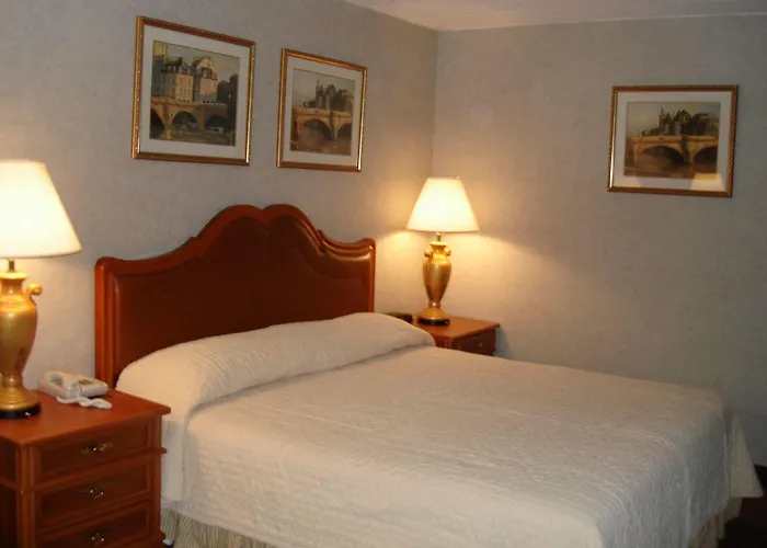 A Victory Inn & Suites - Muskegon
