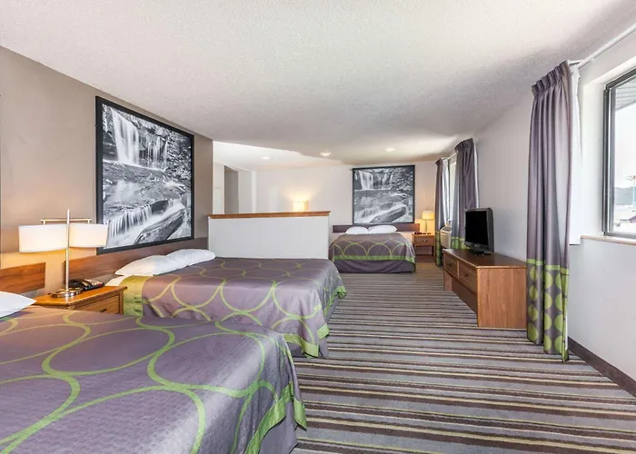 Super 8 By Wyndham Dunbar/Charleston Area