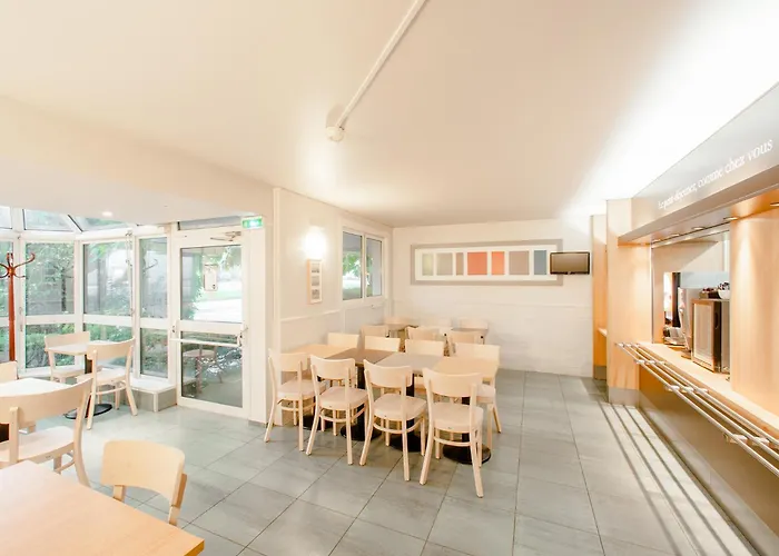 B&B Hotel Pontault Combault