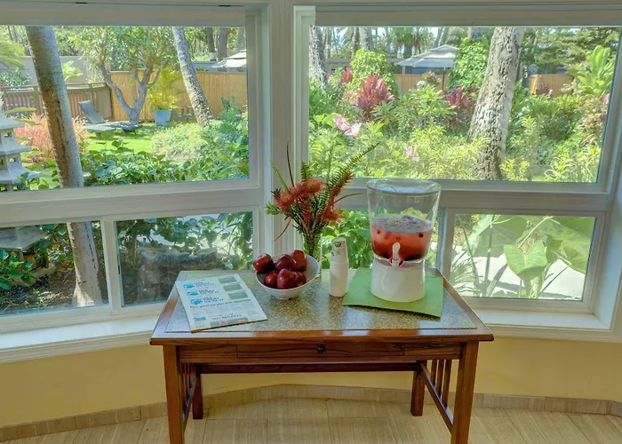 Maui Sunseeker - A Gay Resort