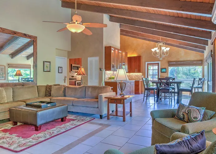 Maui Sunseeker - A Gay Resort