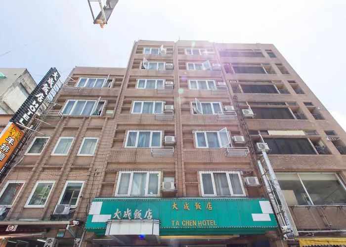 Day Chen Hotel