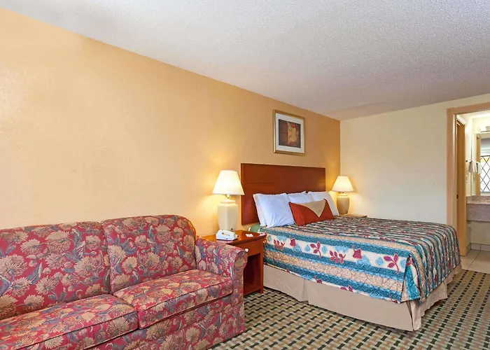 Knights Inn - Seymour