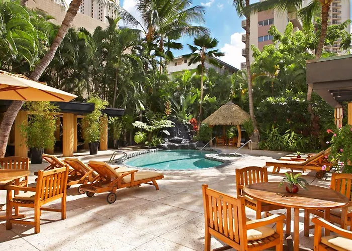 Castle Bamboo Waikiki Hotel