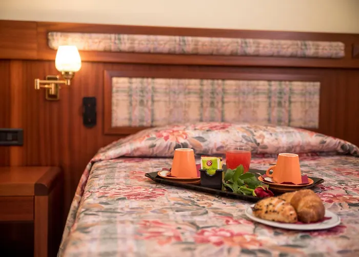 New Petit Hotel