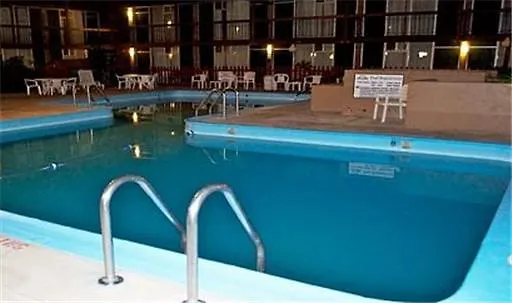 Days Inn And Conference Center