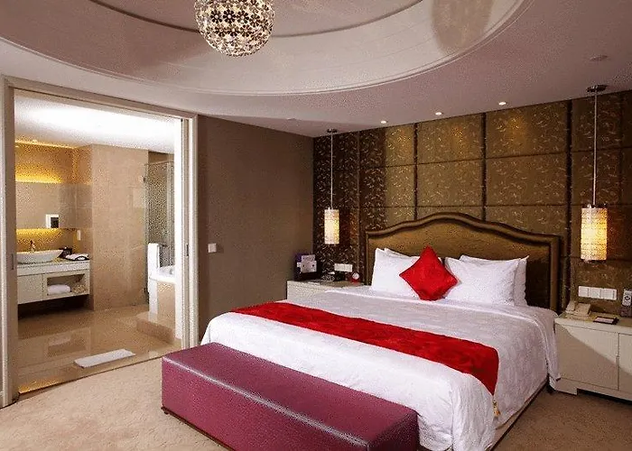 The Q Hotel