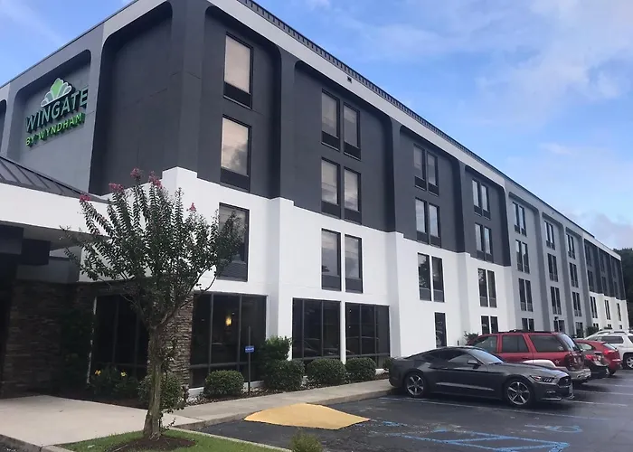 Wingate By Wyndham Charleston Coliseum
