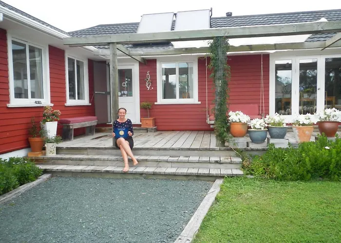 The Beach House - Nelson