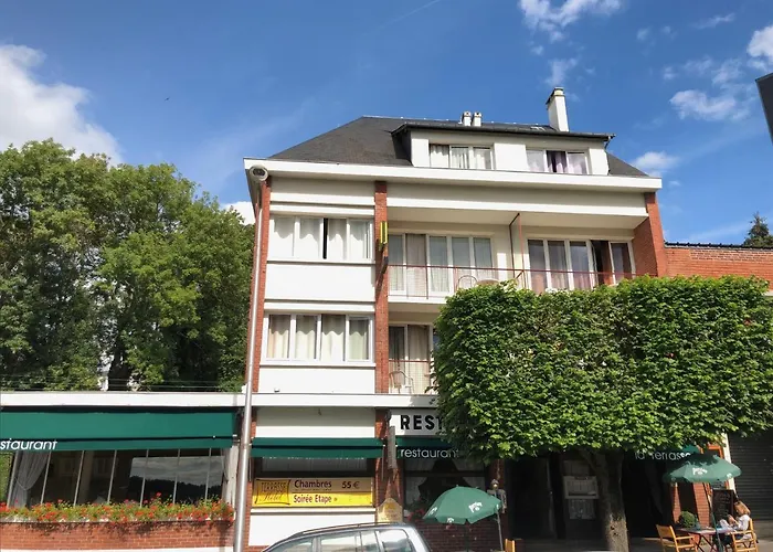 Logis Terrasse Hotel Lisieux