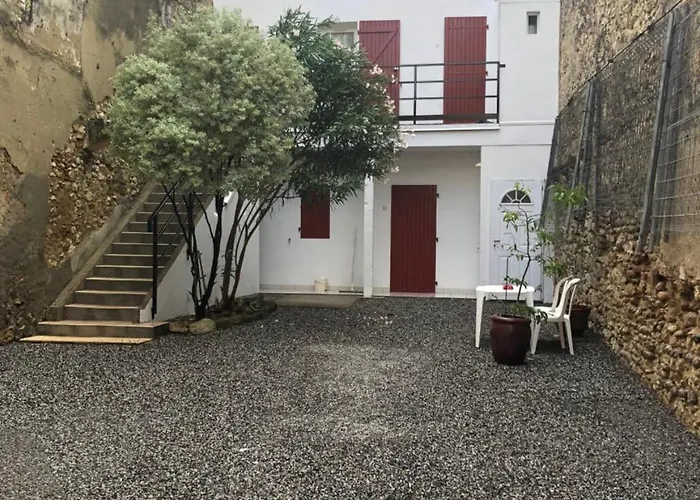 Hotel Les Arceaux