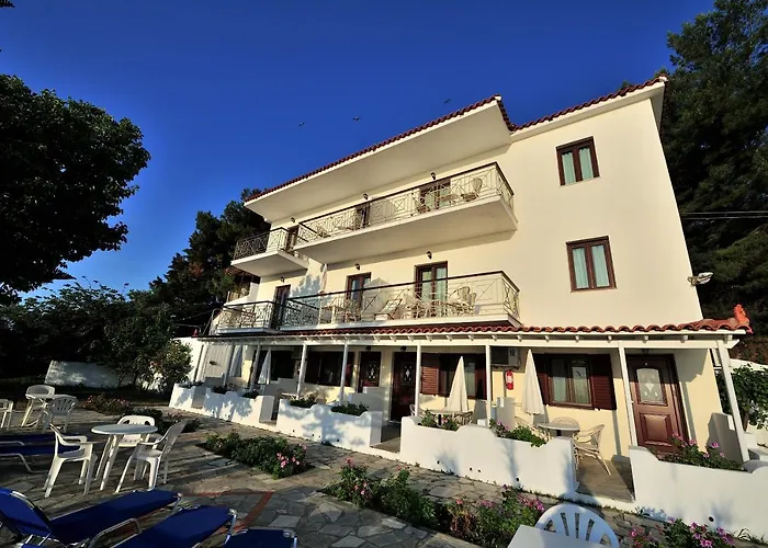 Vassilias Beach Hotel