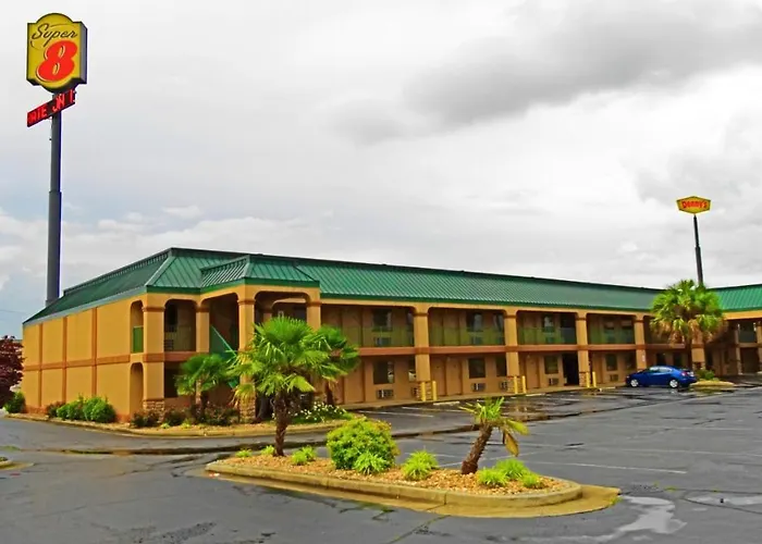 Super 8 By Wyndham Byron/South Macon