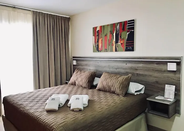 Illia 121 Apart Hotel