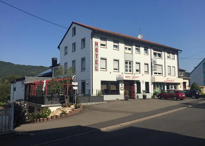 Hosser'S Hotel Restaurant