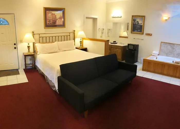 Didjeridoo Dreamtime Inn Mendocino