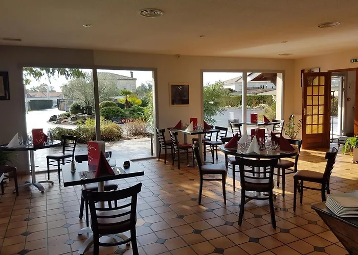 Hôtel Restaurant Les Bruyères