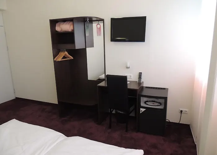 Aaa Budget Hotel Keulen