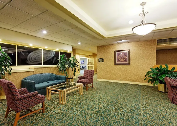 Holiday Inn Express Hotel & Suites Huntsville University Drive