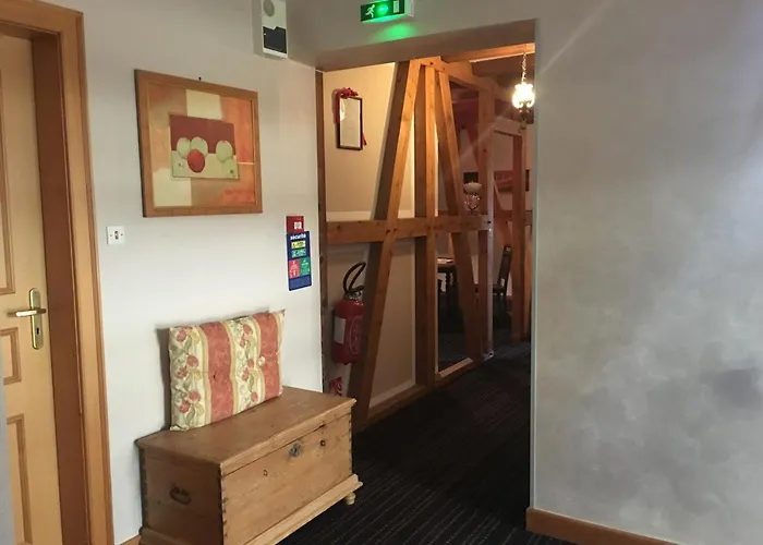 Hotel-Restaurant A La Couronne