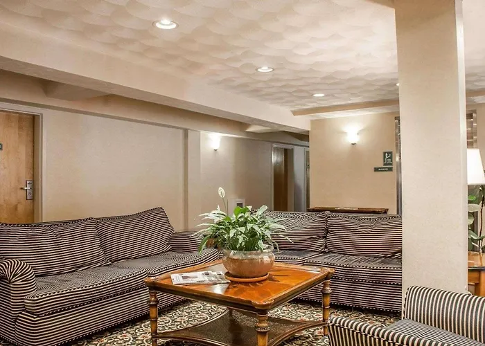 Comfort Inn At Newport Beach