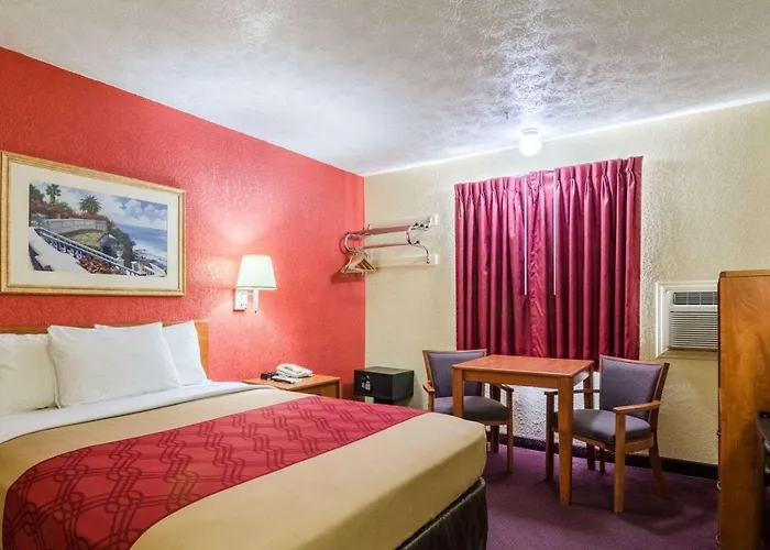 Econo Lodge Ottawa