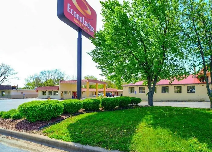 Econo Lodge Inn & Suites Carbondale