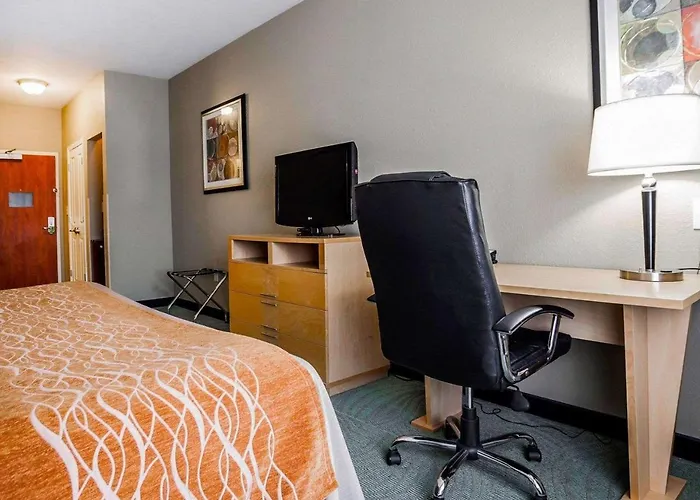 Comfort Inn Kansas City / Airport