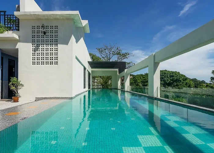 Treasures Hotel And Suites