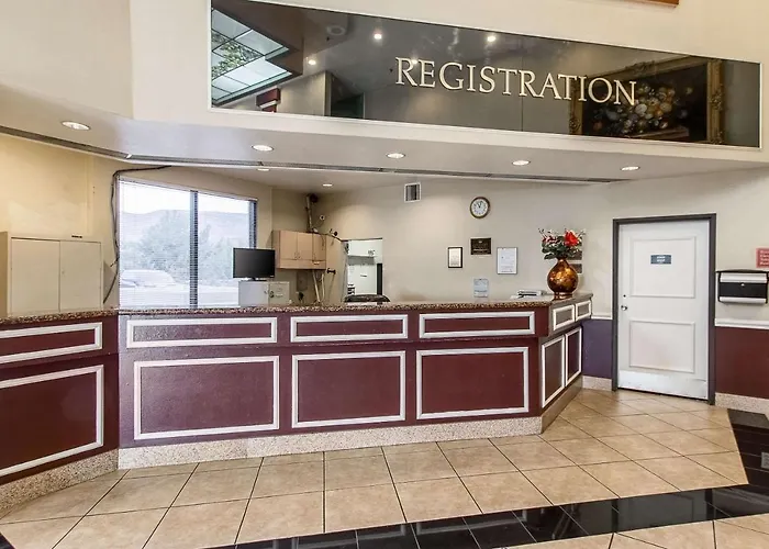 San Bernandino Inn & Suites
