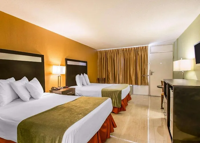 Sunset Palm Hotel