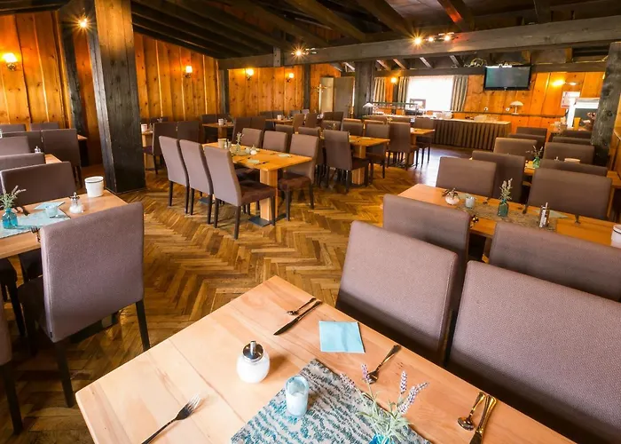 Hotel Loewen Garni - B&B