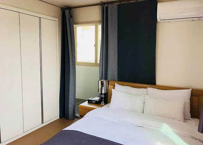 Hotel Joy Near Camp Humphres
