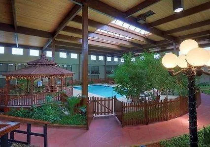 Clarion Hotel Waco