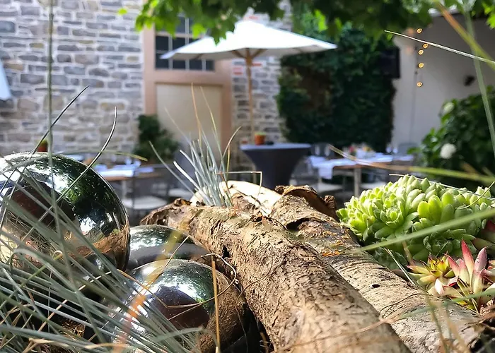Der Gruene Baum
