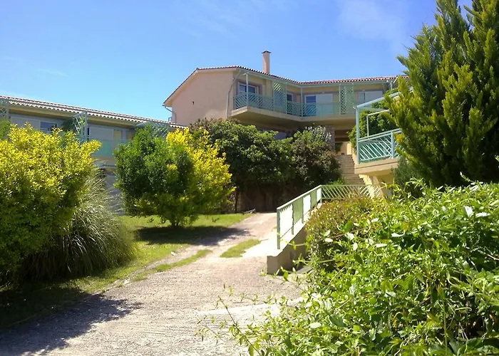 Daphne Holiday Club