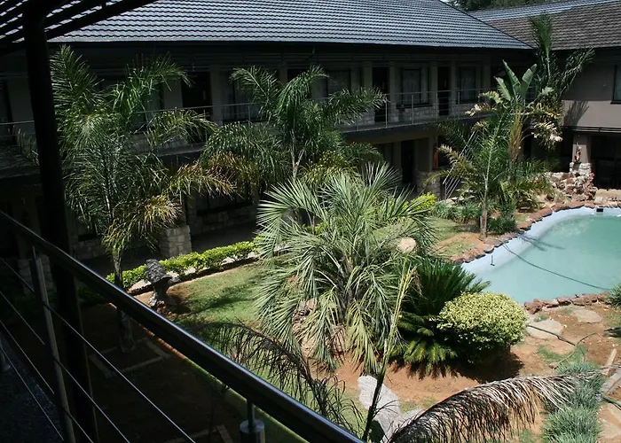 Africa Centre - Airport Leisure Hotel, Guest Lodge And Travel Centre